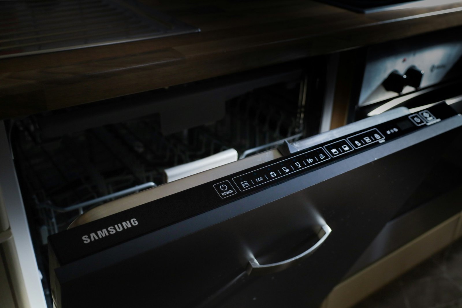 Innenraum einer Spülmaschine